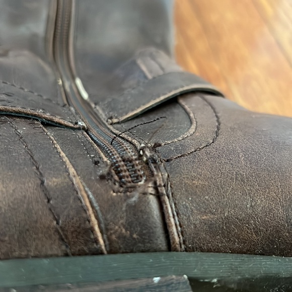 GUESS Leather Riding Boots - Picture 9 of 9